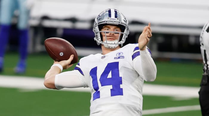 andy-dalton-out-against-eagles